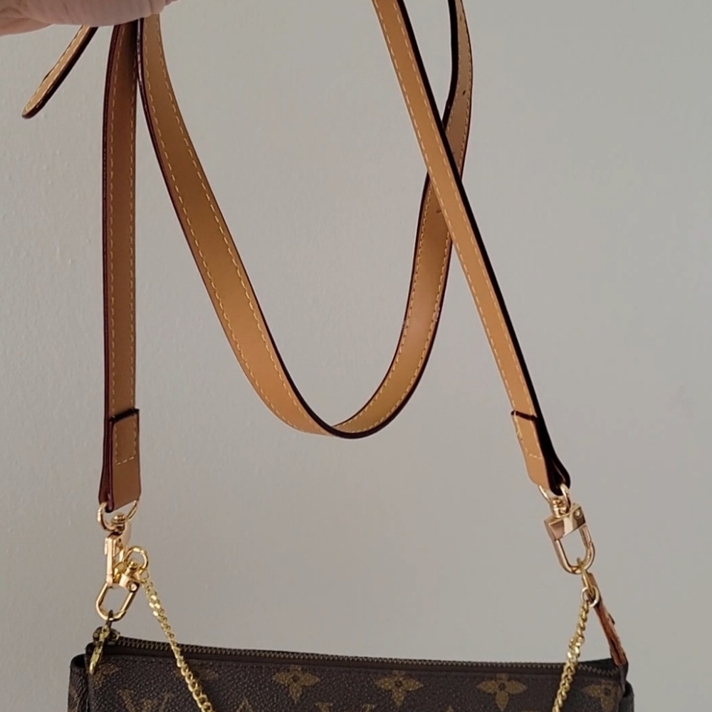 Louis Vuitton Monogram Crossbody with Gold Chain - Picture 4 of 14